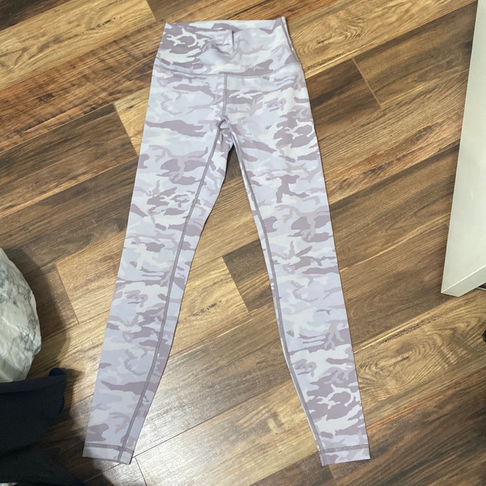 Lululemon Purple Camo Luxtreme Wunder Under Leggings 28”